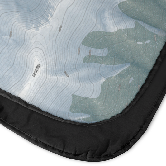 Breckenridge_StadiumBlanket_CloseUp_with_back_V_Mockup.png