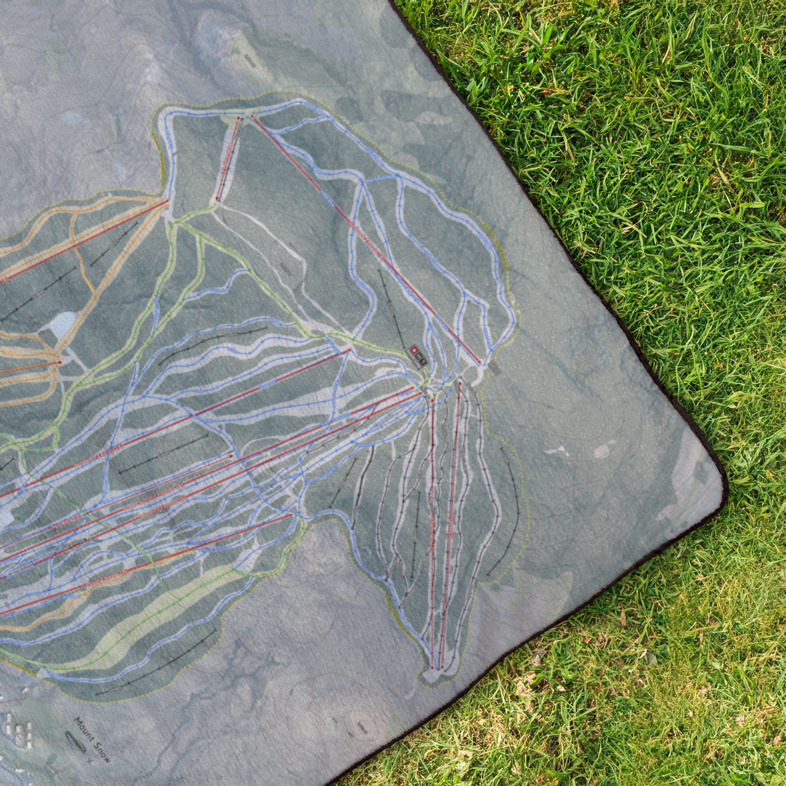 MountSnow_StadiumBlanket_OverheadGrass_V_Mockup.png