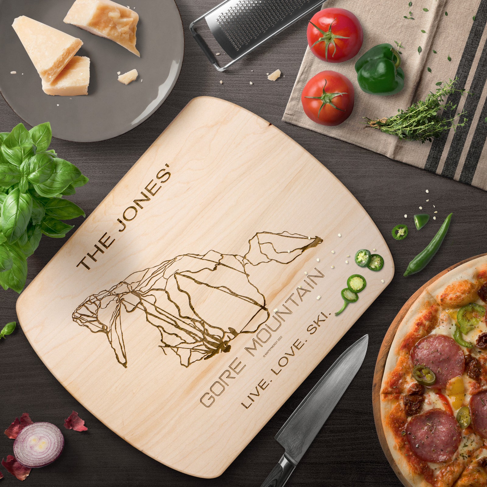 PERSONALIZED GORE MOUNTAIN, NEW YORK SKI TRAIL MAP CUTTING BOARD