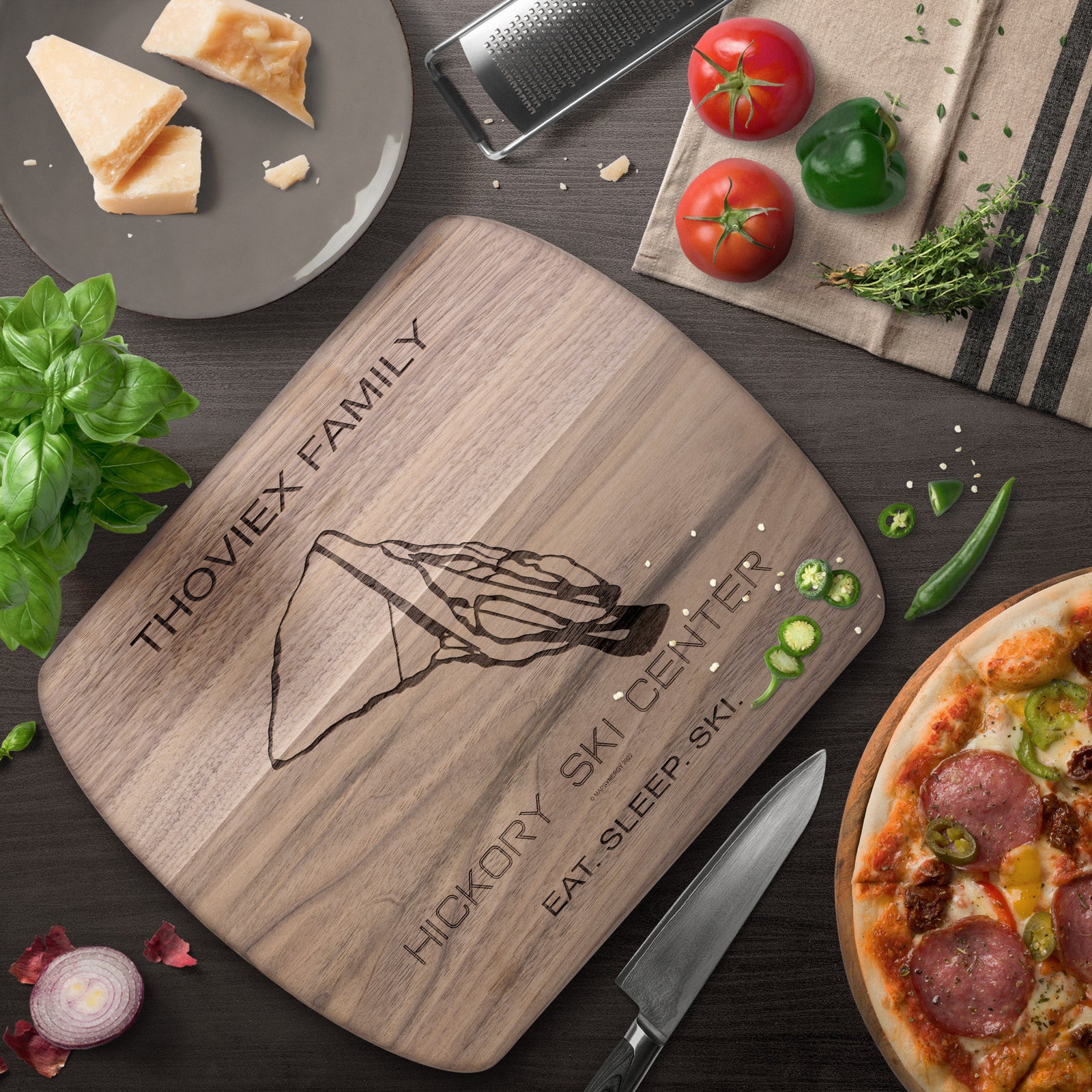 PERSONALIZED HICKORY SKI CENTER, NEW YORK SKI TRAIL MAP CUTTING BOARD