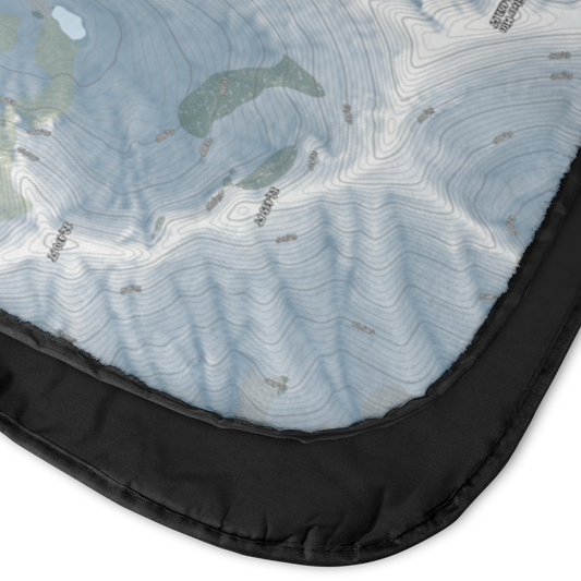 Telluride_StadiumBlanket_CloseUp_with_back_V_Mockup.png