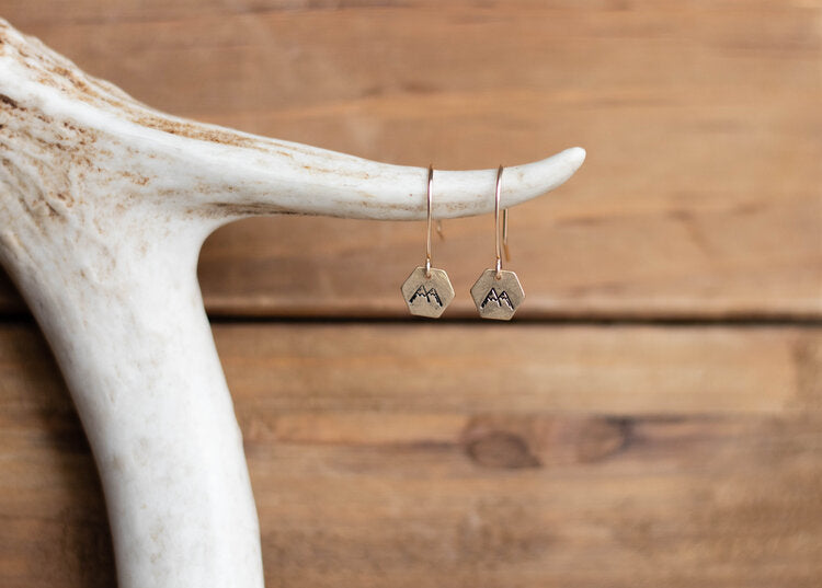 STAMPED HEXAGON MOUNTAIN EARRINGS - Powderaddicts
