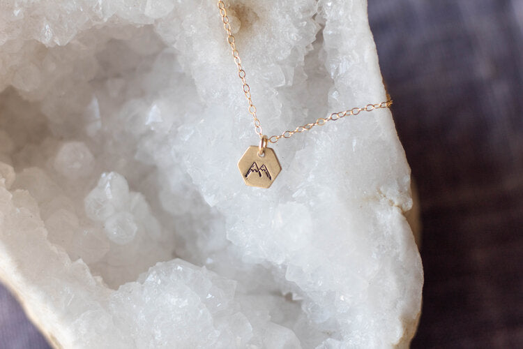 STAMPED MOUNTAIN HEXAGON PENDANT NECKLACE - Powderaddicts