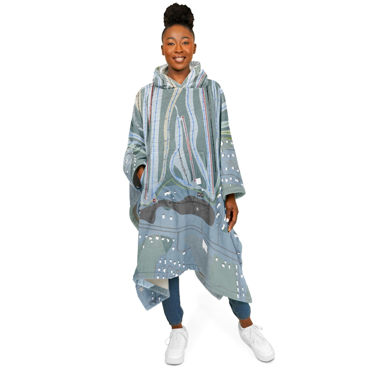 Le Relais, Quebec Ski Resort Map Flannel Blanket Poncho
