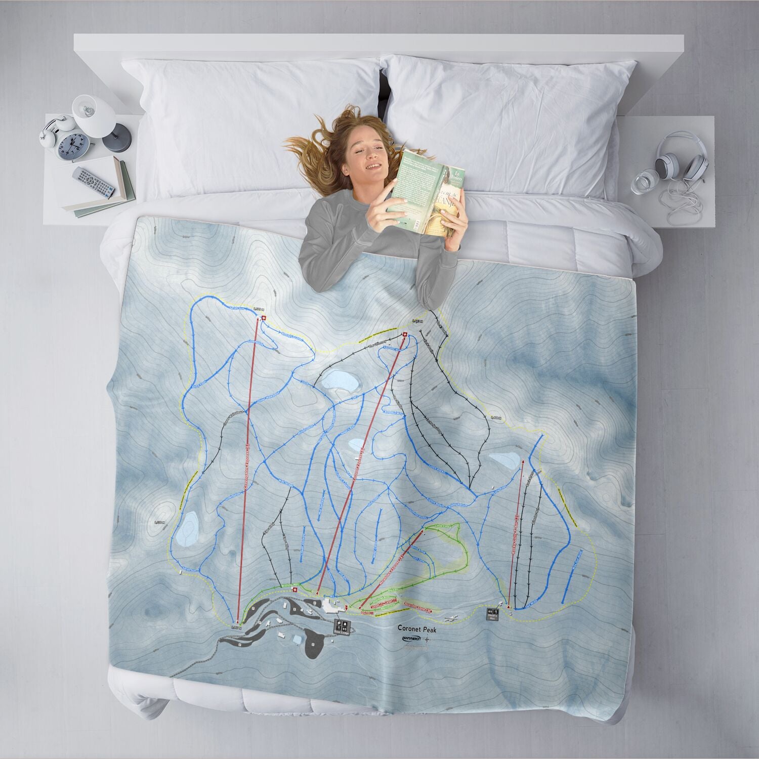 Coronet Peak, New Zealand Ski Resort Map XL Blanket