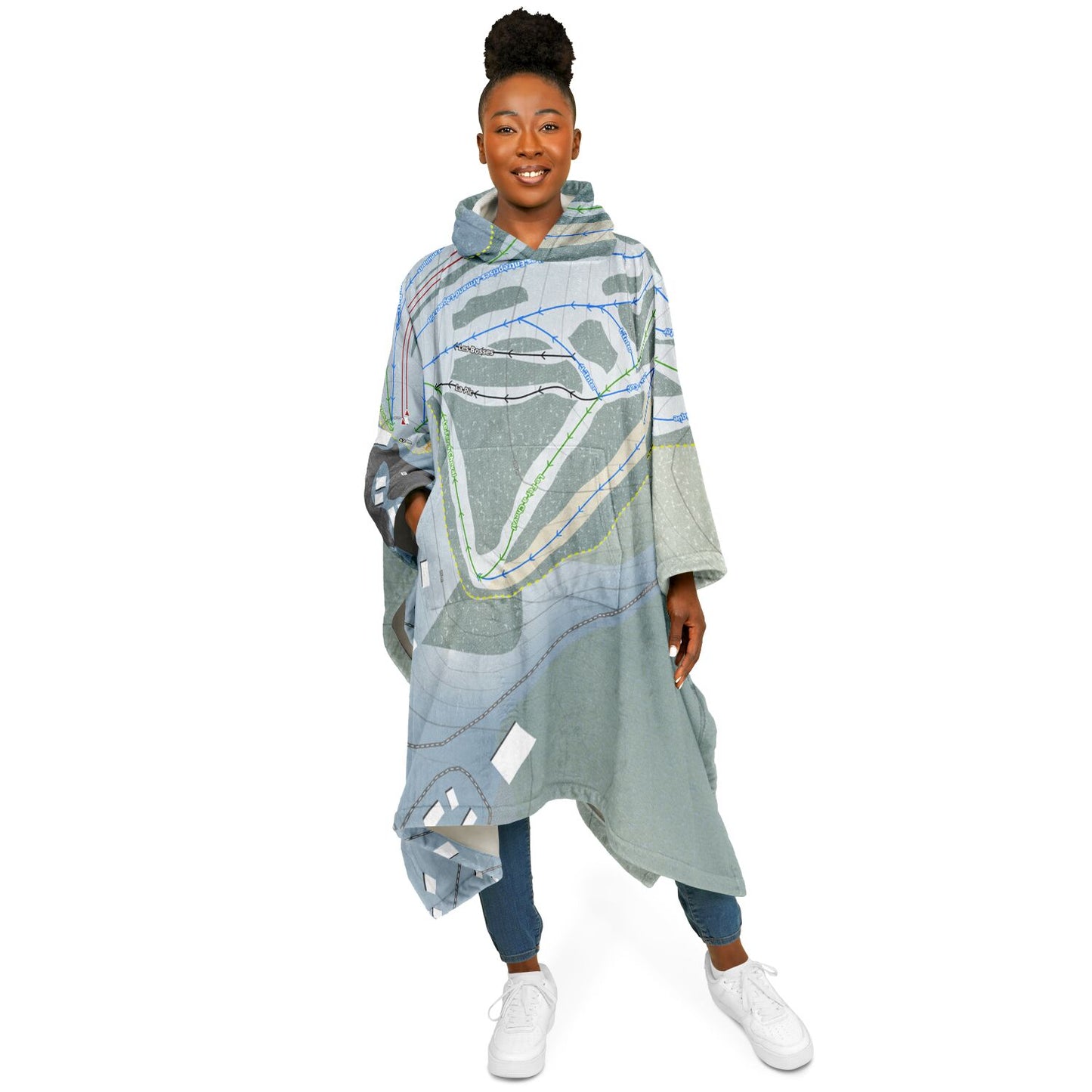 Le Petit Chamonix, Quebec Ski Resort Map Flannel Blanket Poncho