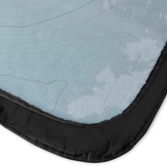 Alyeska_StadiumBlanket_CloseUp_with_back_V_Mockup.png