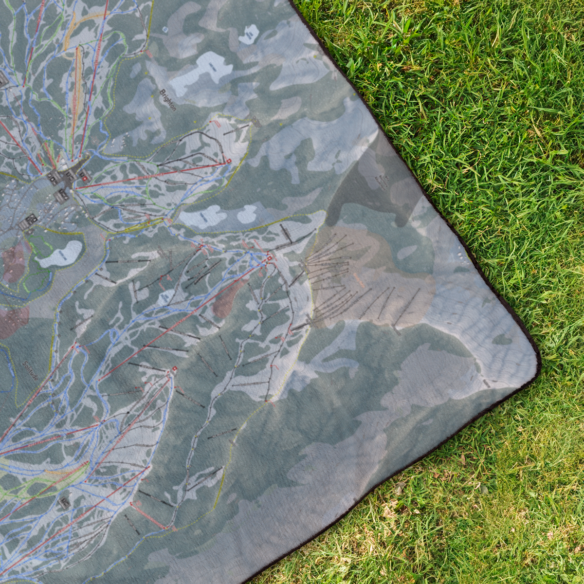 BigCottonwood_StadiumBlanket_OverheadGrass_V_Mockup.png