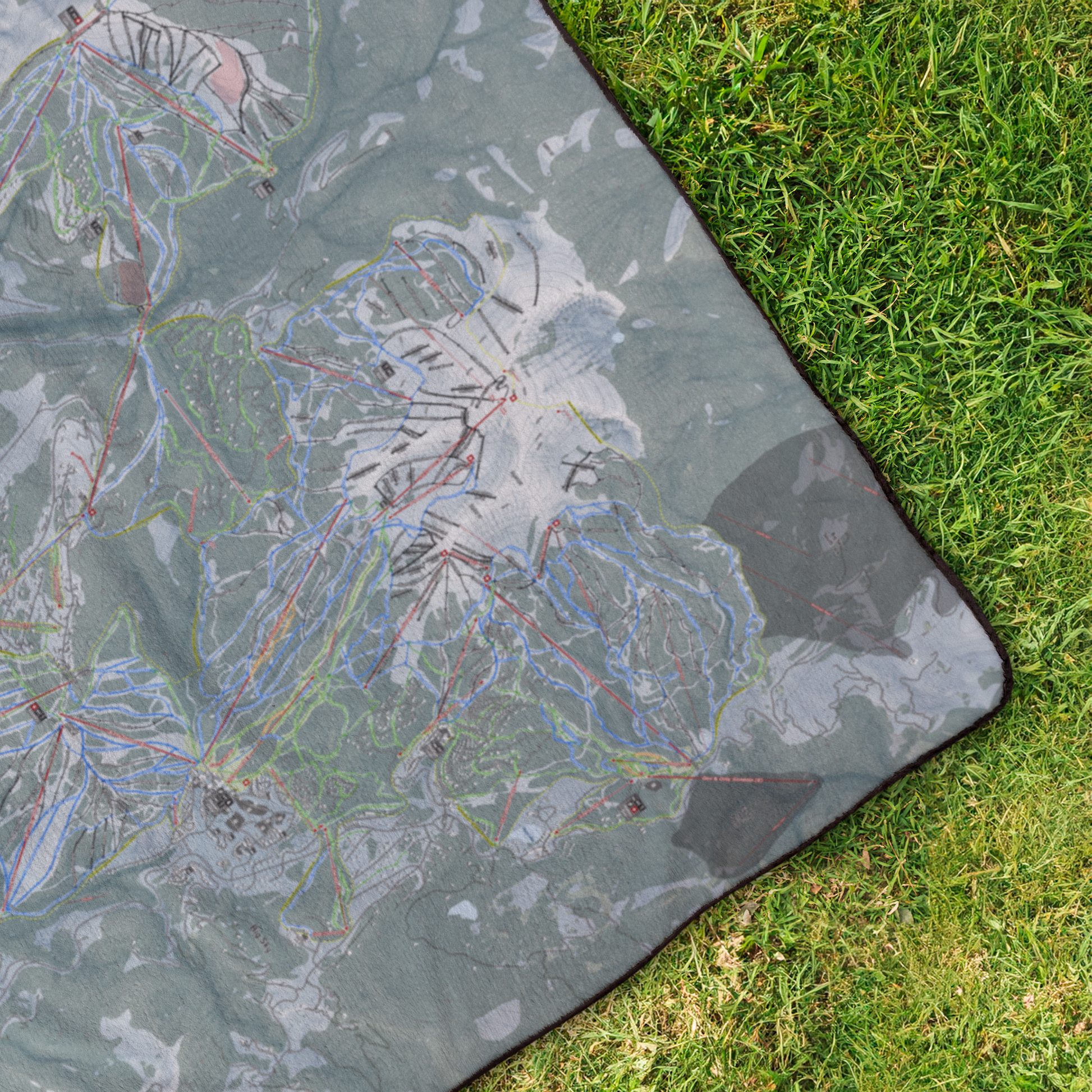 Big_Sky_Combo_StadiumBlanket_OverheadGrass_V_Mockup.png