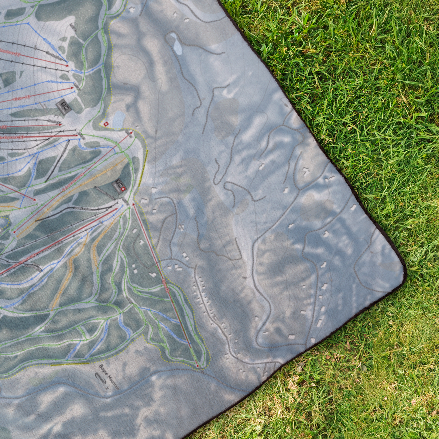 Boyne_Mountain_StadiumBlanket_OverheadGrass_V_Mockup.png