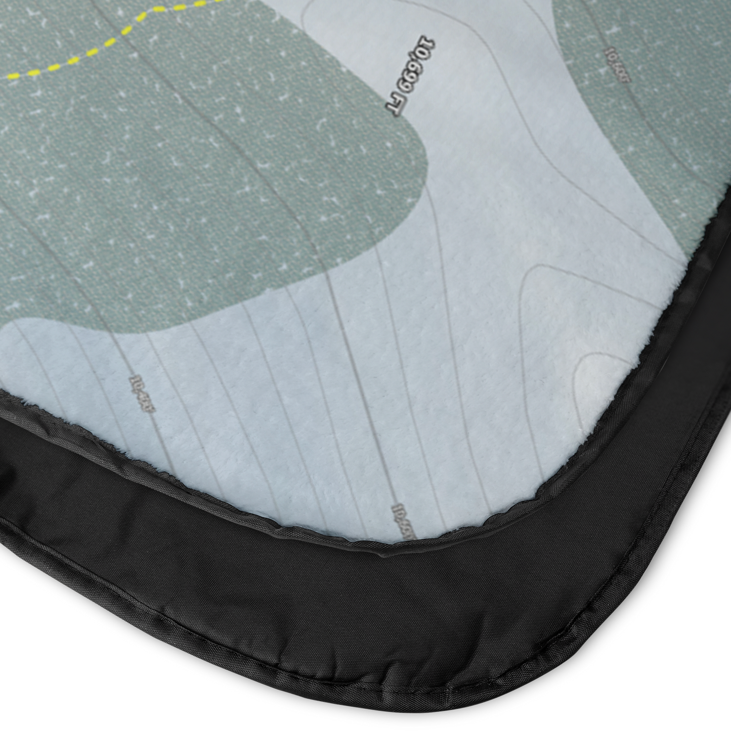 Eldora_StadiumBlanket_CloseUp_with_back_V_Mockup.png