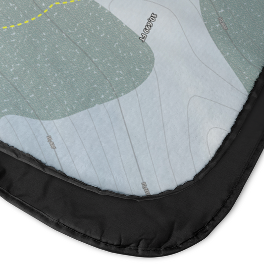 Eldora_StadiumBlanket_CloseUp_with_back_V_Mockup.png