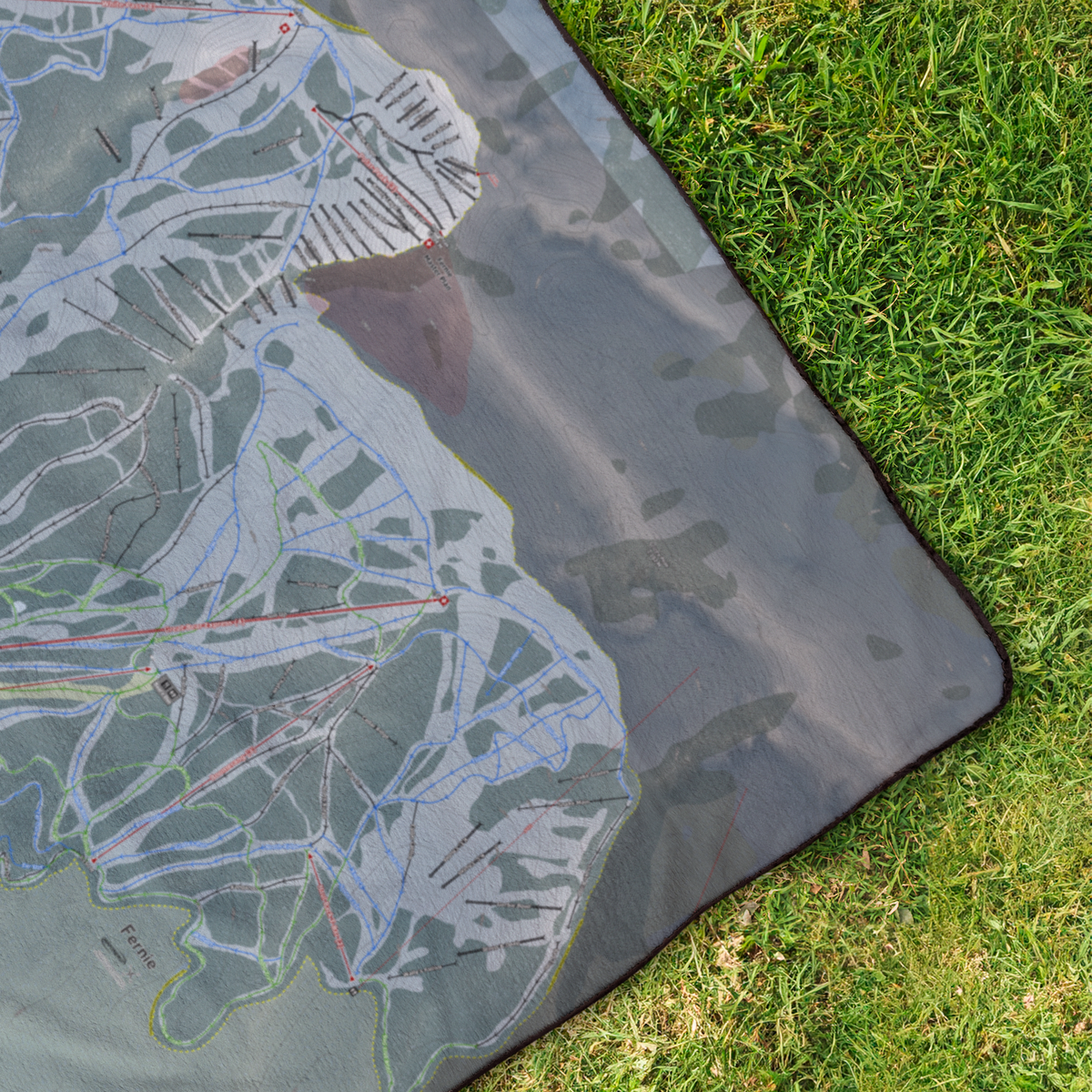 Fernie_StadiumBlanket_OverheadGrass_V_Mockup.png