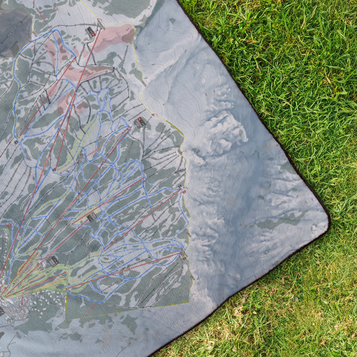 Jackson_Hole_StadiumBlanket_OverheadGrass_V_Mockup.png