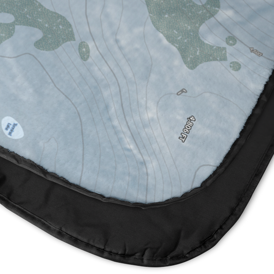 Mt_Baker_StadiumBlanket_CloseUp_with_back_V_Mockup.png