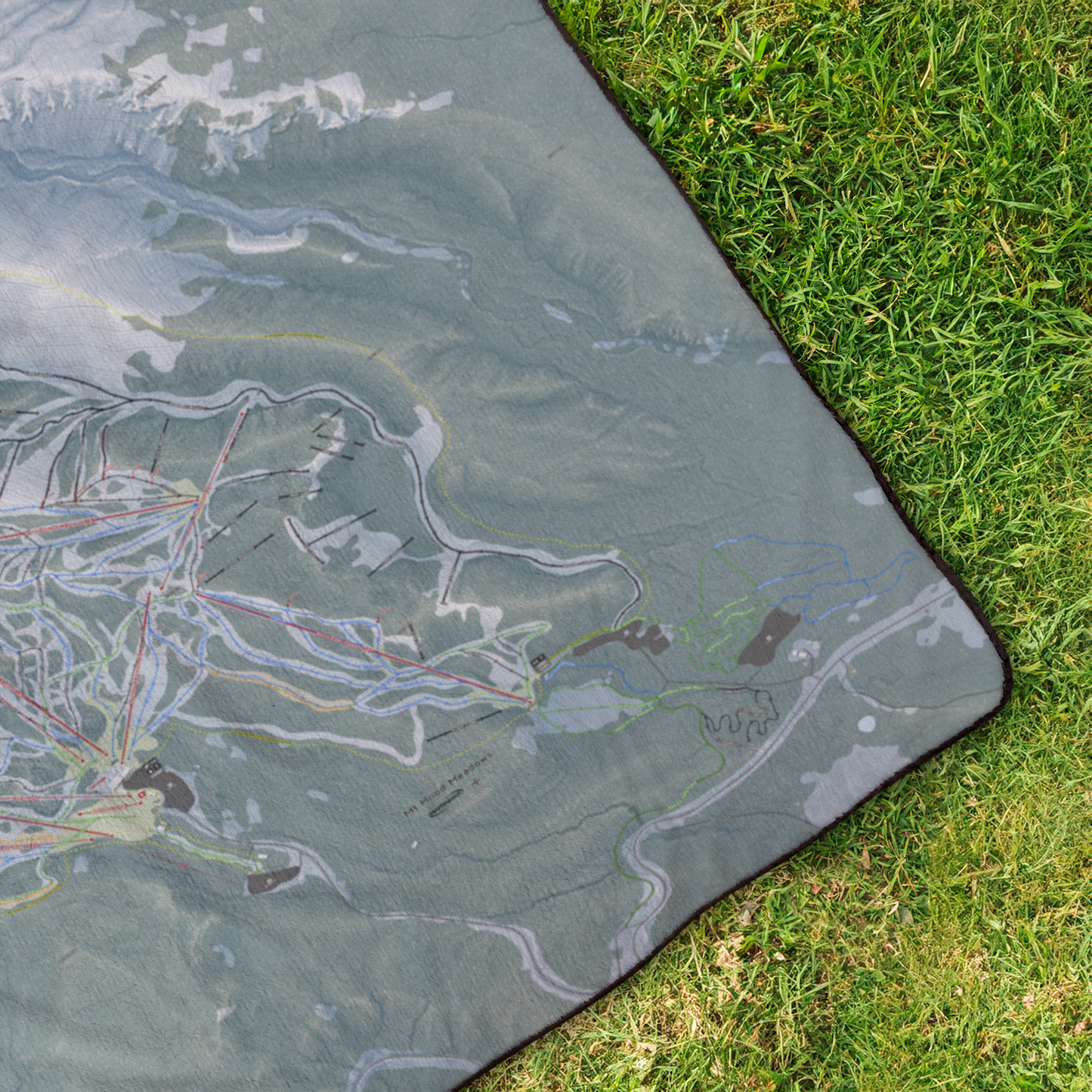 Mt_Hood_Meadows_StadiumBlanket_OverheadGrass_V_Mockup.png