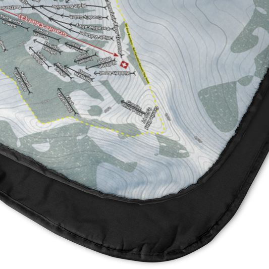 PalisadesTahoe_StadiumBlanket_CloseUp_with_back_V_Mockup.png