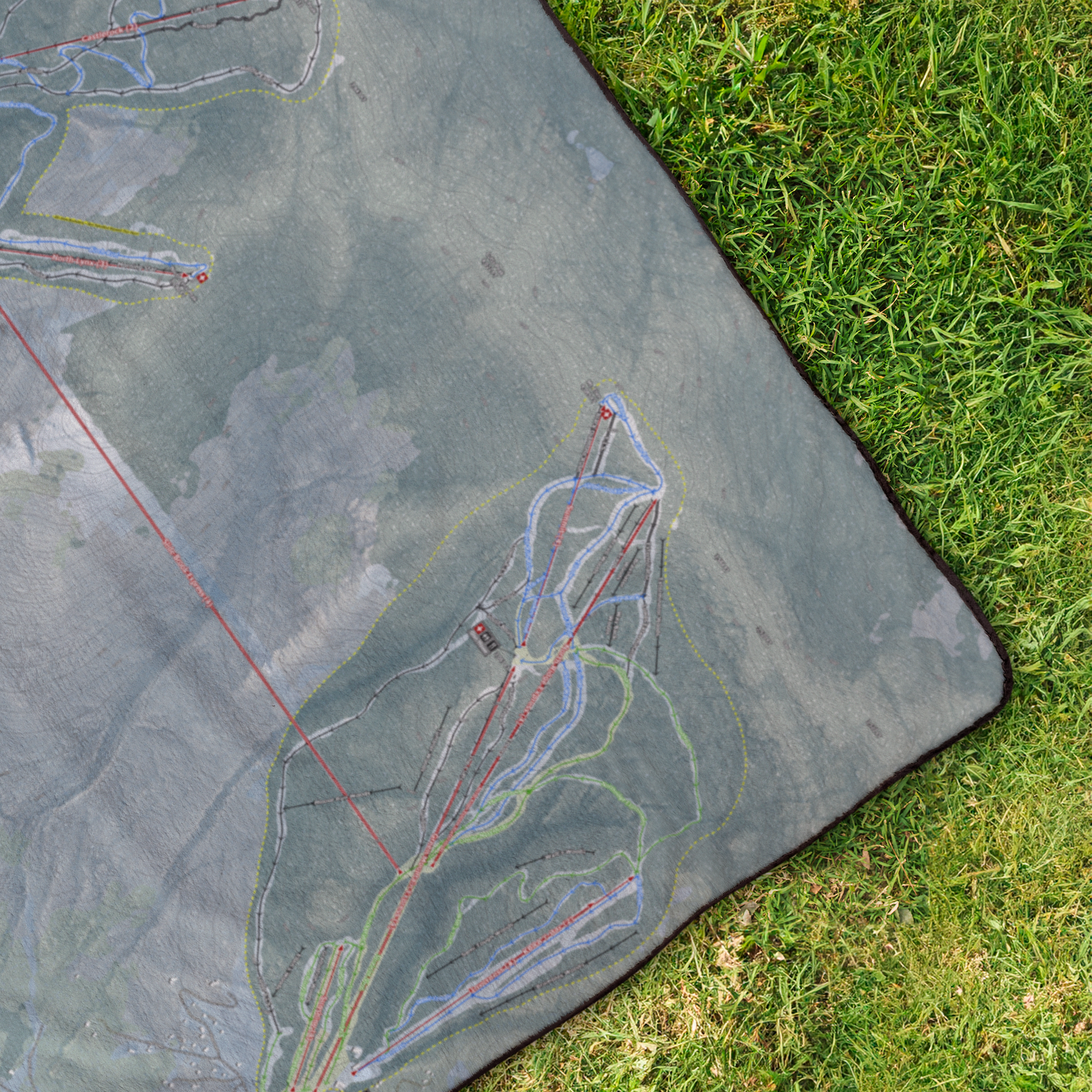 Sugarbush_StadiumBlanket_OverheadGrass_V_Mockup.png
