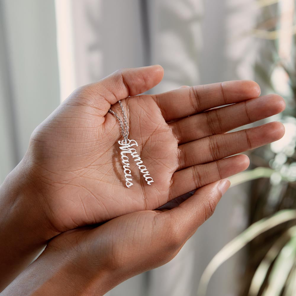 Mom's Groms Multi Vertical Name Necklace - Powderaddicts