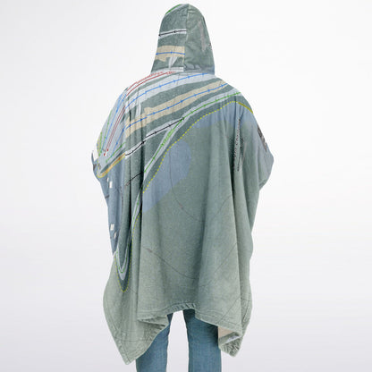 Le Petit Chamonix, Quebec Ski Resort Map Flannel Blanket Poncho