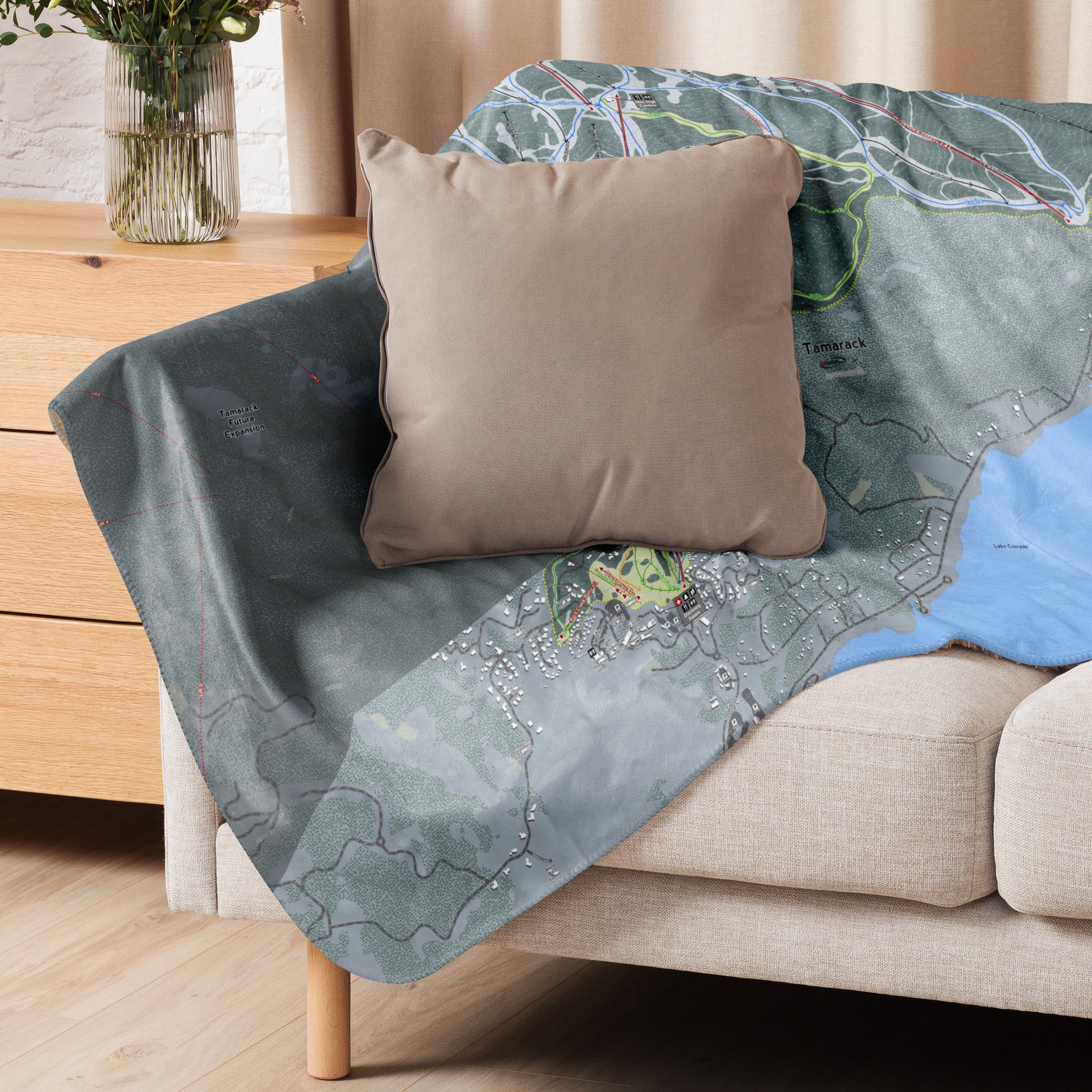 TAMARACK, IDAHO SKI RESORT MAP BLANKET - Powderaddicts