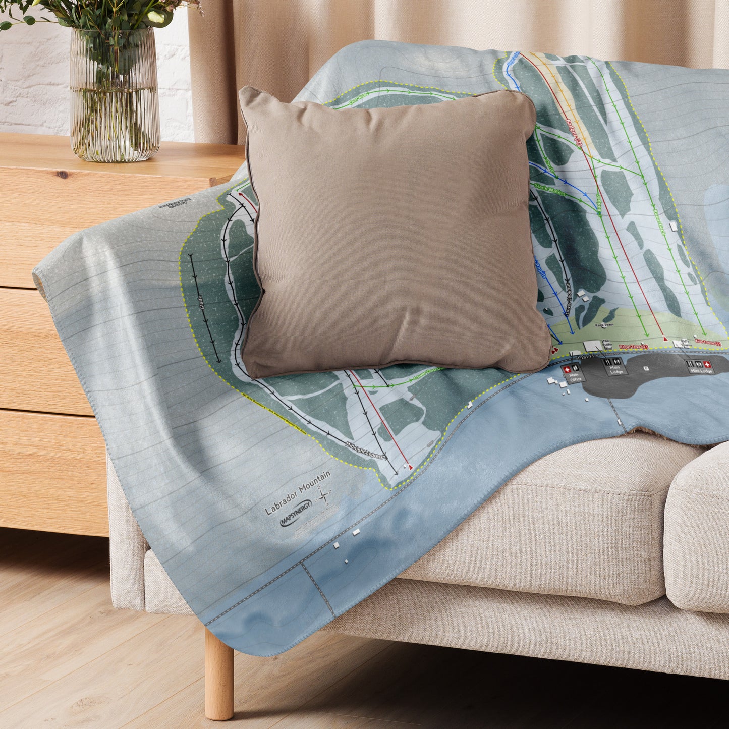 LABRADOR MOUNTAIN, NEW YORK SKI RESORT MAP BLANKET - Powderaddicts