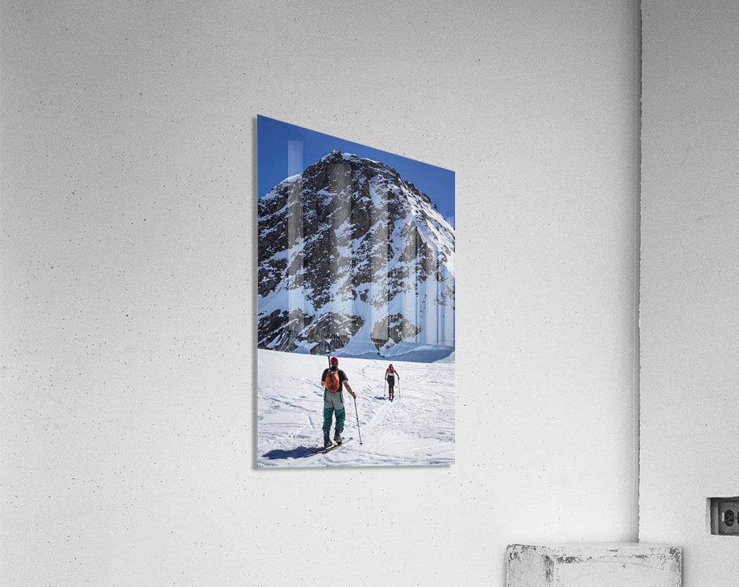 A couple telemark skiing on the Ruth Glacier - Powderaddicts