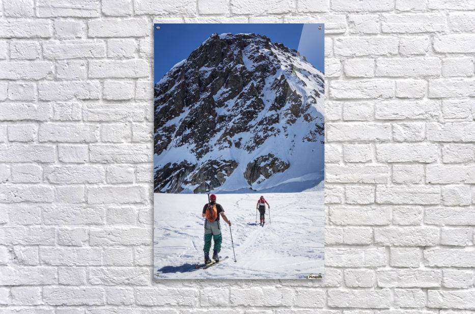 A couple telemark skiing on the Ruth Glacier - Powderaddicts