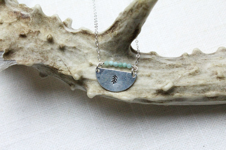 STAMPED TREE HALFMOON PENDANT NECKLACE - Powderaddicts