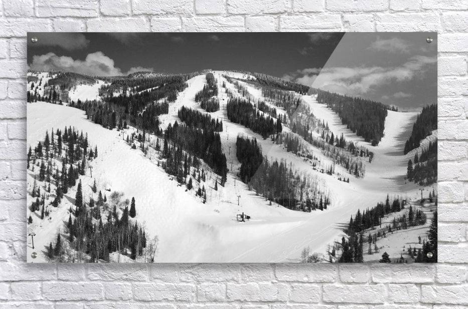 Mid Mountain Mountain Views BW - Powderaddicts