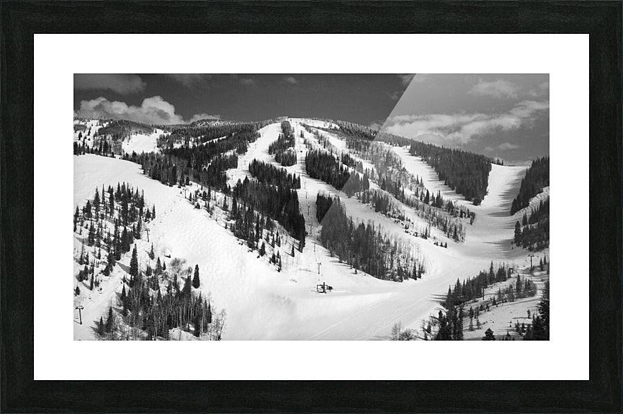 Mid Mountain Mountain Views BW - Powderaddicts