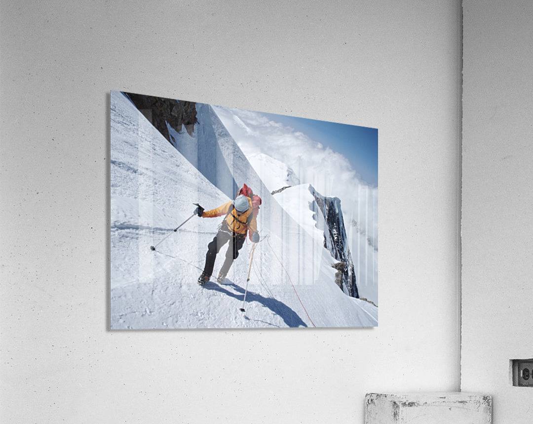 Woman Makes Her Way To Windy Corner - Powderaddicts