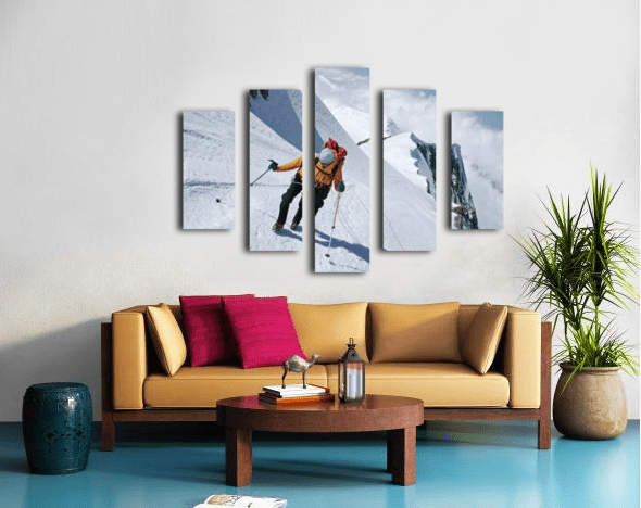 Woman Makes Her Way To Windy Corner - Powderaddicts